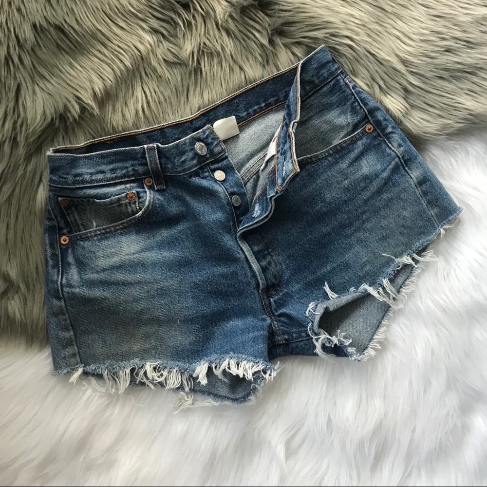Levi’s 501 Renewed High Waist Cutoff Jean Shorts - Picture 2 of 7